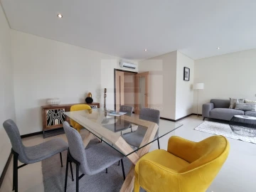 Apartamento T3 para Venda em Marvila, Ribeira Santarém, São Salvador, São Nicolau