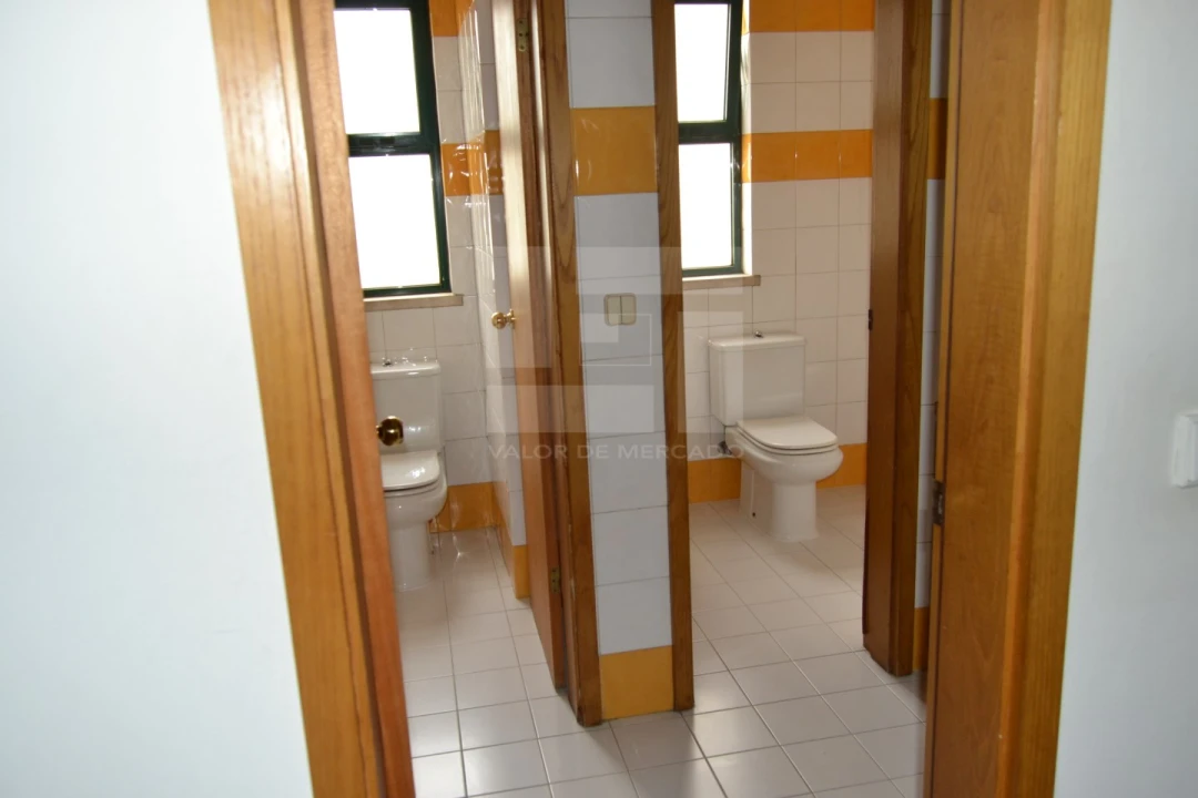 Escritório para Venda em Algés, Linda-A-Velha e Cruz Quebrada-Dafundo Foto 5