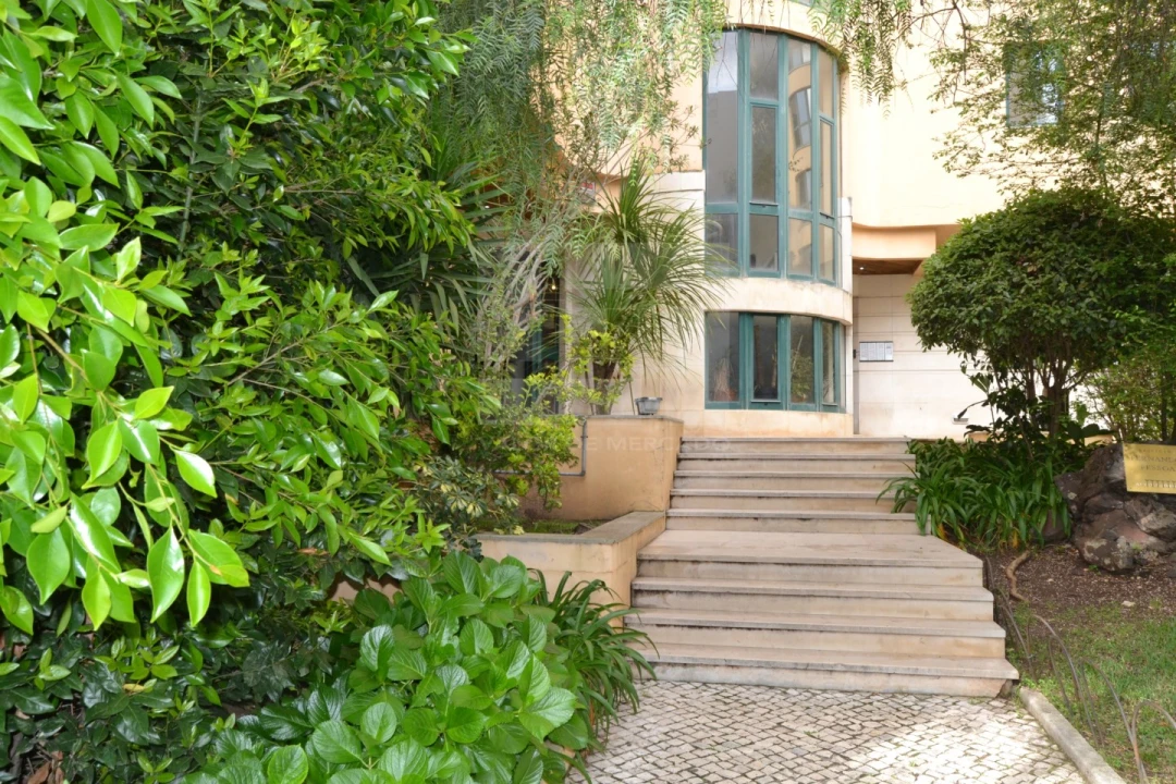 Escritório para Venda em Algés, Linda-A-Velha e Cruz Quebrada-Dafundo Foto 8