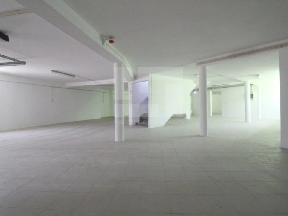Moradia T4 para Venda em Queluz e Belas Foto 17