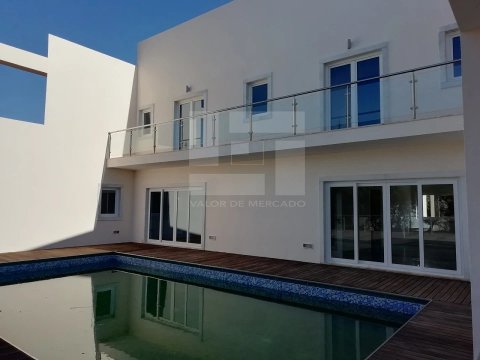 Moradia T4 para Venda em Queluz e Belas Foto 39