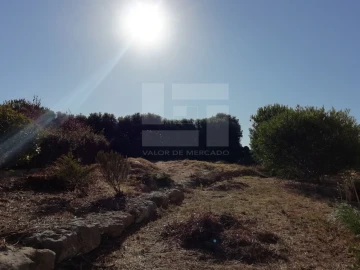Moradia T4 para Venda em Queluz e Belas