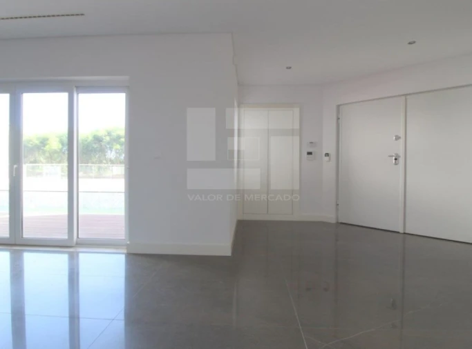 Moradia T4 para Venda em Queluz e Belas Foto 8