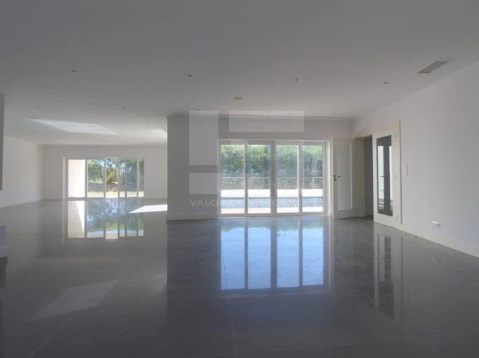 Moradia T4 para Venda em Queluz e Belas Foto 14