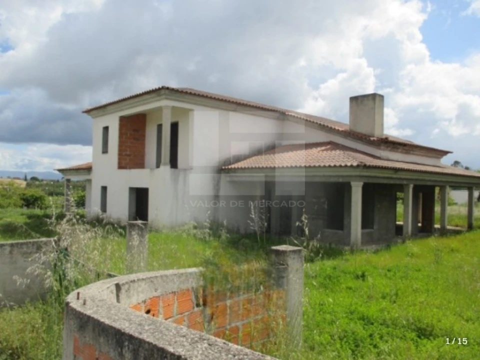 Moradia T4 para Venda em Treixedo e Nagozela Foto 3