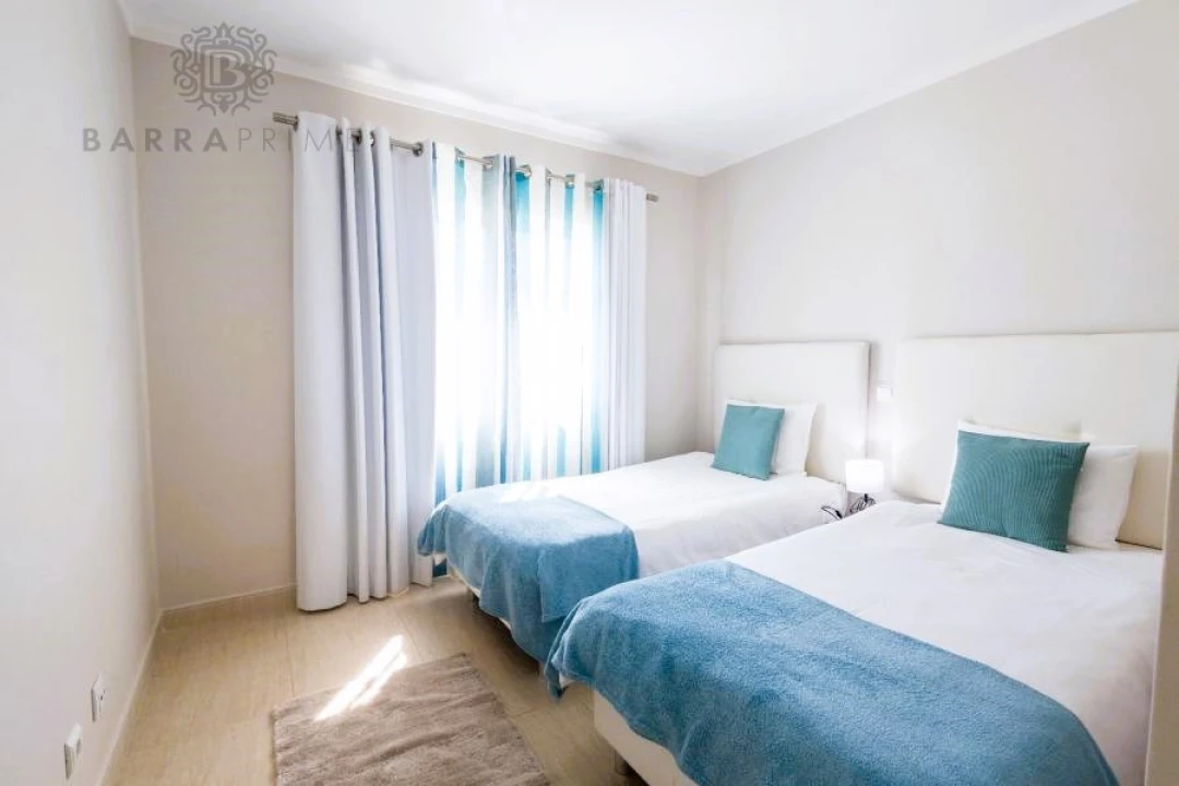 Apartamento T2 para Venda em Quarteira Foto 2
