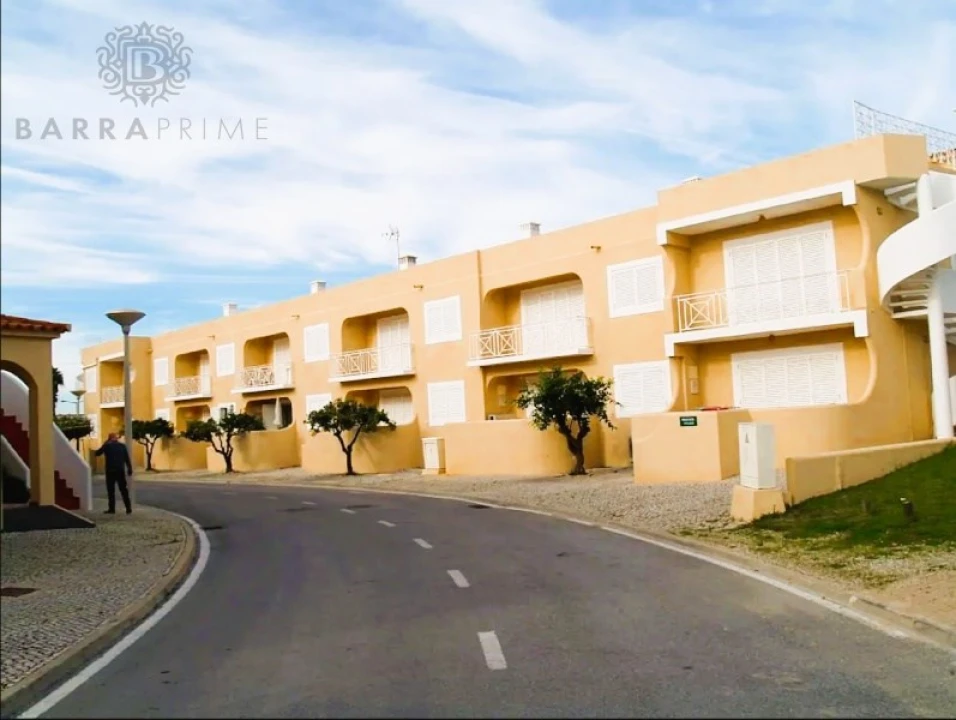 Apartamento T2 para Venda em Quarteira Foto 25