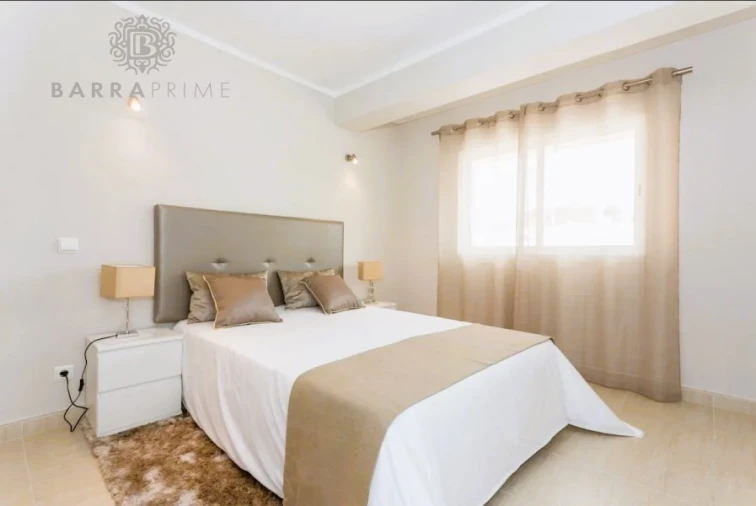 Apartamento T2 para Venda em Quarteira Foto 27