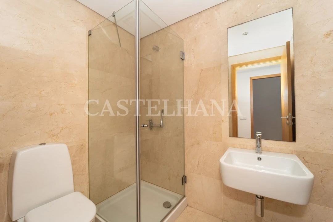 Apartamento T4 para Venda em Matosinhos e Leça da Palmeira Foto 9