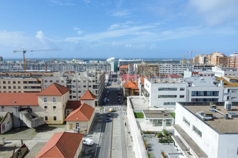 Apartamento T4 para Venda em Matosinhos e Leça da Palmeira Foto 40