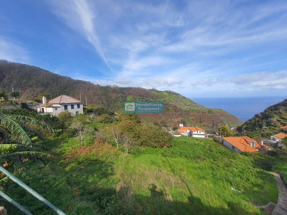 Moradia T4 para Venda em Ribeira da Janela Foto 9