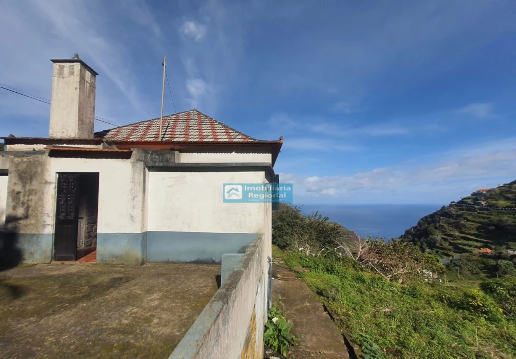 Moradia T4 para Venda em Ribeira da Janela Foto 6