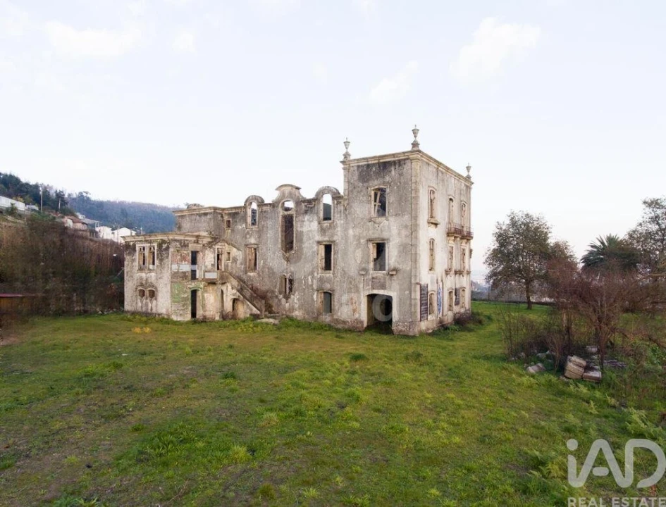 Prédio para Venda em Louredo Foto 20