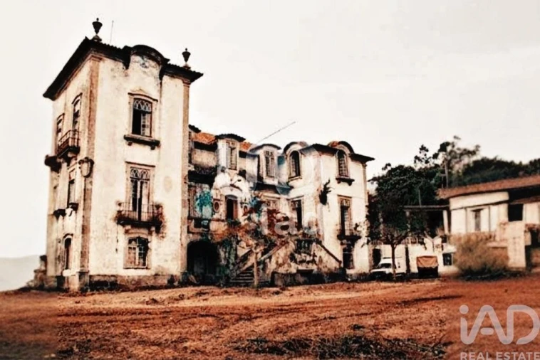 Prédio para Venda em Louredo Foto 18