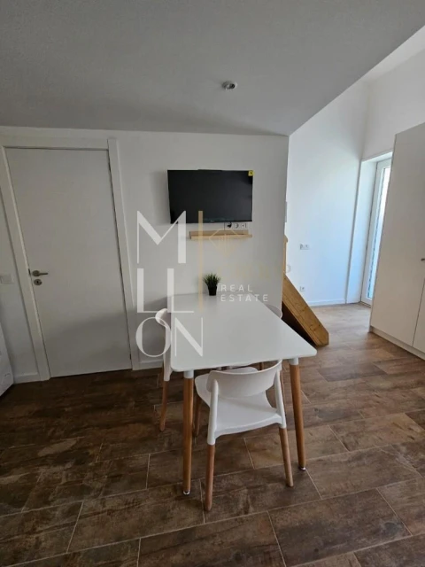 Moradia T1 para Venda em Paranhos