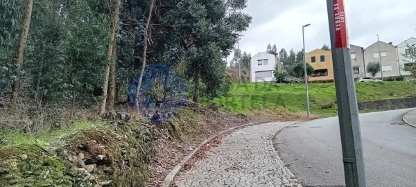 Terreno para Venda em Sandim, Olival, Lever e Crestuma
