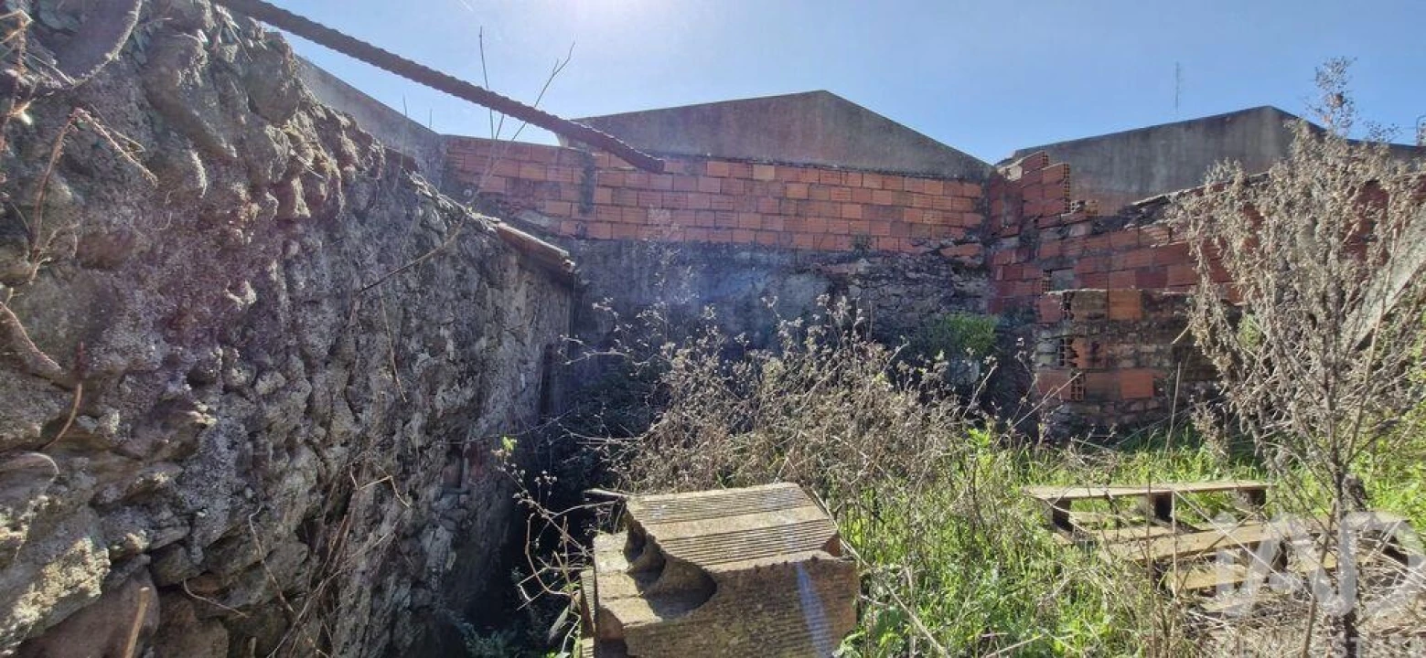 Moradia T1 para Venda em Carvalhal Foto 16