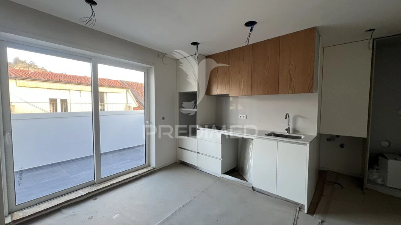 Apartamento T1 para Venda em Amares e Figueiredo Foto 3