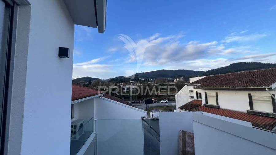 Apartamento T1 para Venda em Amares e Figueiredo Foto 12