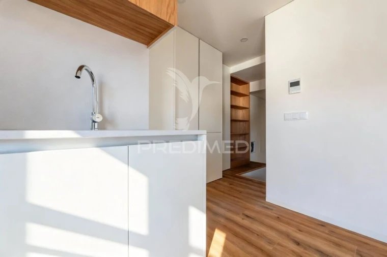 Apartamento T1 para Venda em Amares e Figueiredo Foto 5