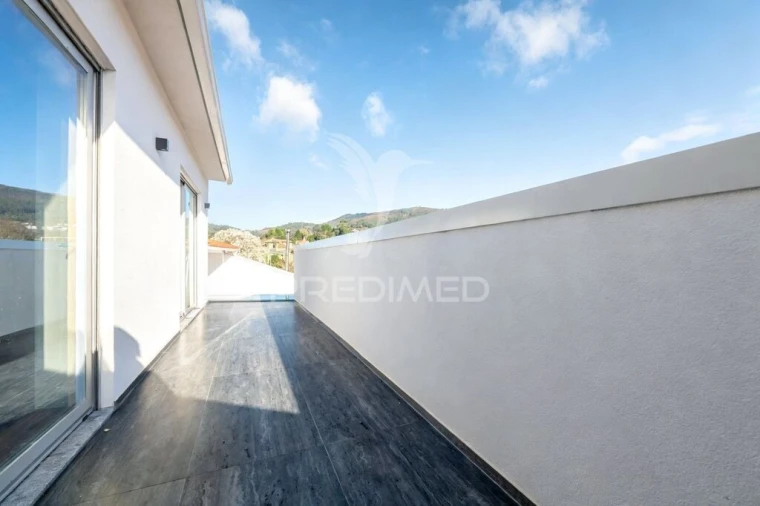 Apartamento T1 para Venda em Amares e Figueiredo Foto 13