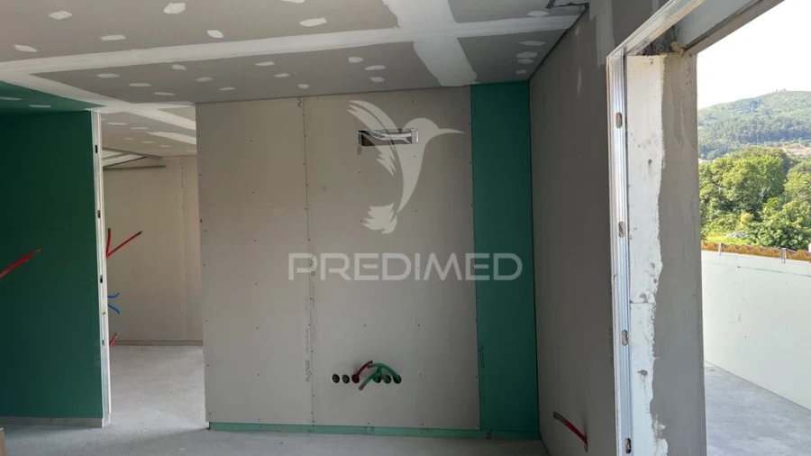 Apartamento T1 para Venda em Amares e Figueiredo Foto 11