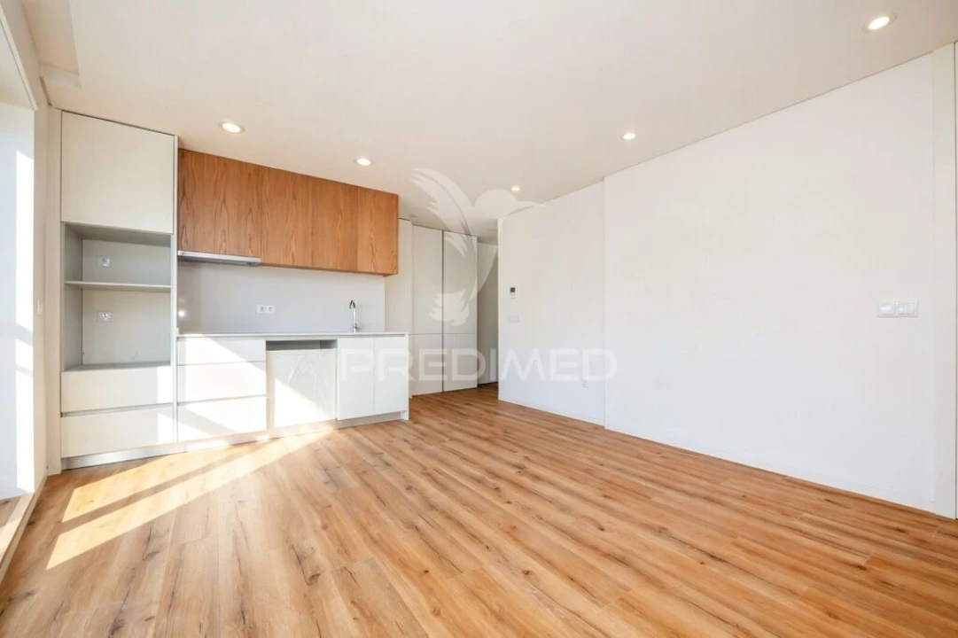 Apartamento T1 para Venda em Amares e Figueiredo Foto 2