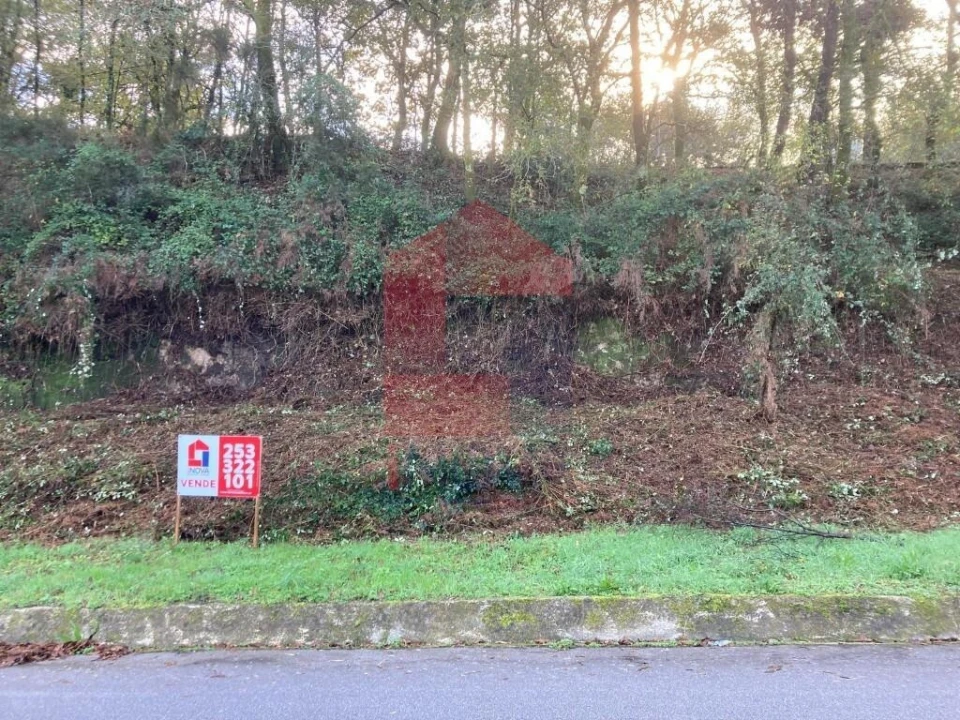Terreno para Venda em Souto Foto 3