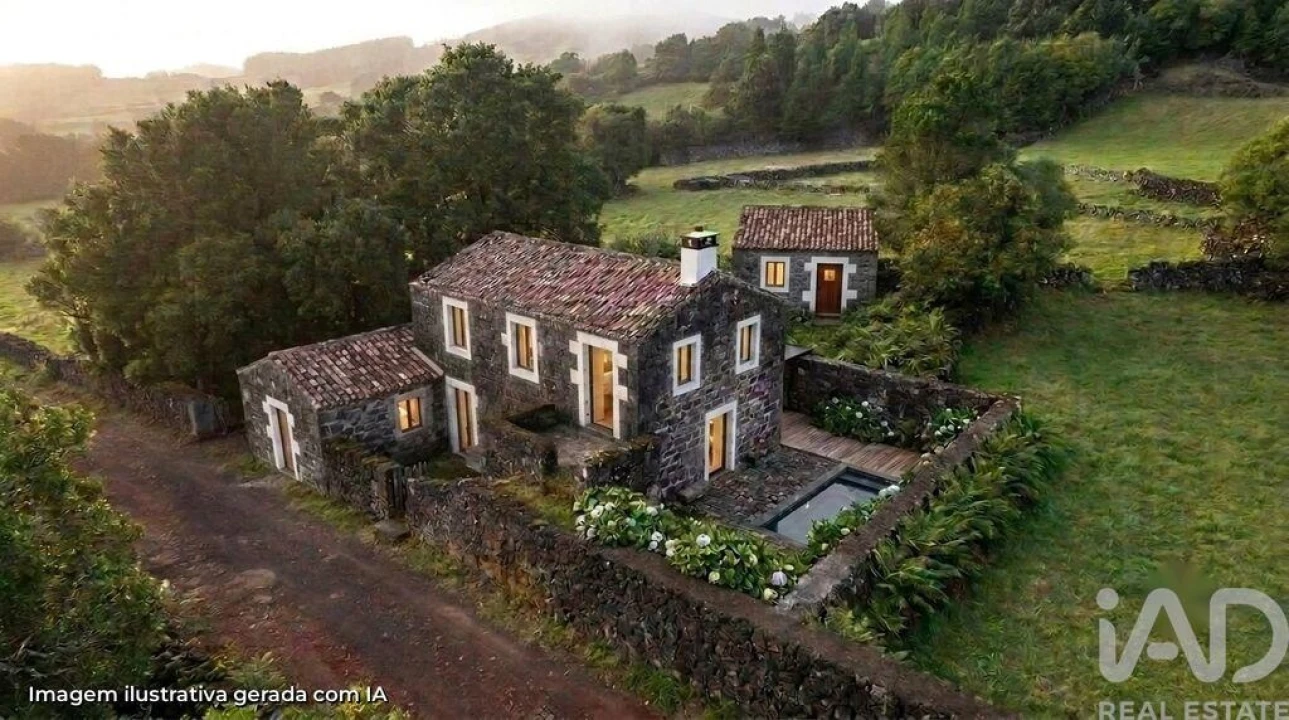 Moradia para Venda em Ribeiras Foto 1