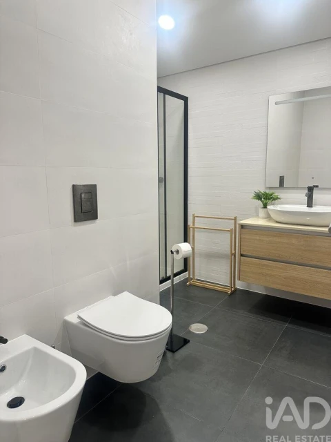 Apartamento T1 para Venda em Requeixo, Nossa Senhora de Fátima e Nariz
