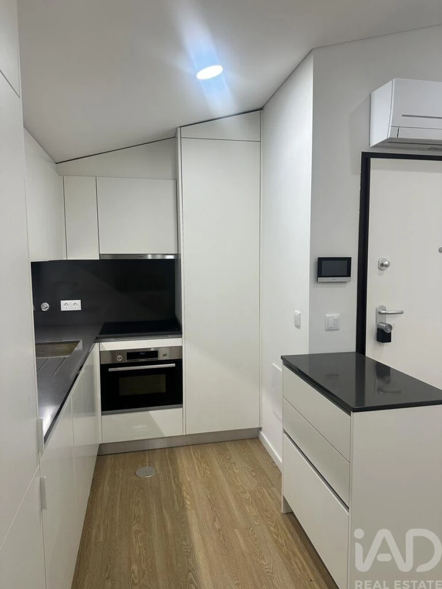 Apartamento T1 para Venda em Requeixo, Nossa Senhora de Fátima e Nariz Foto 8