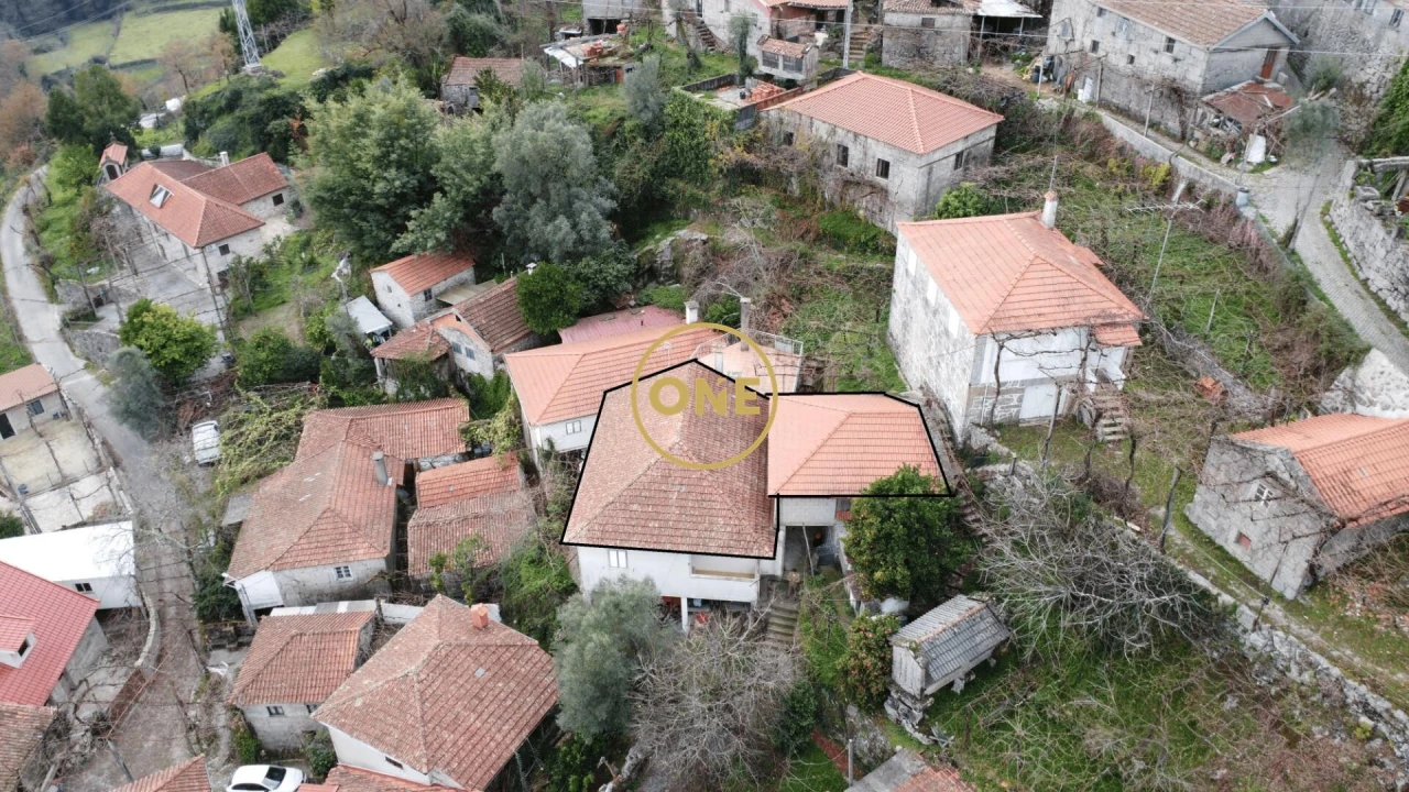 Moradia T3 para Venda em Cibões e Brufe Foto 1