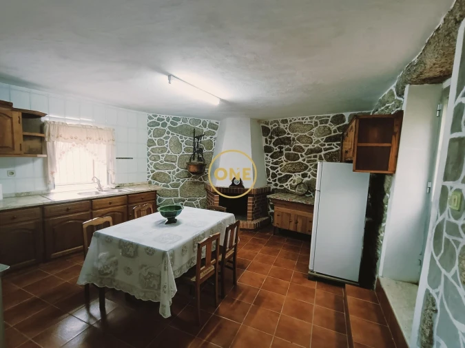 Moradia T3 para Venda em Cibões e Brufe Foto 13