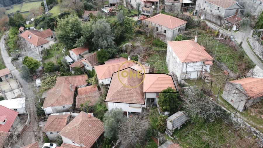 Moradia T3 para Venda em Cibões e Brufe Foto 1