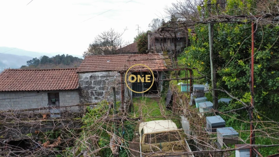 Moradia T3 para Venda em Cibões e Brufe Foto 17