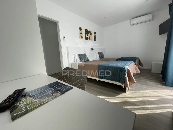 Moradia T6 para Venda em Madalena Foto 10