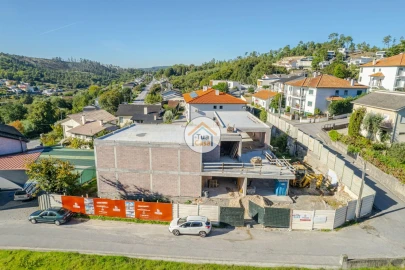 Moradia T3 para Venda em Orgens
