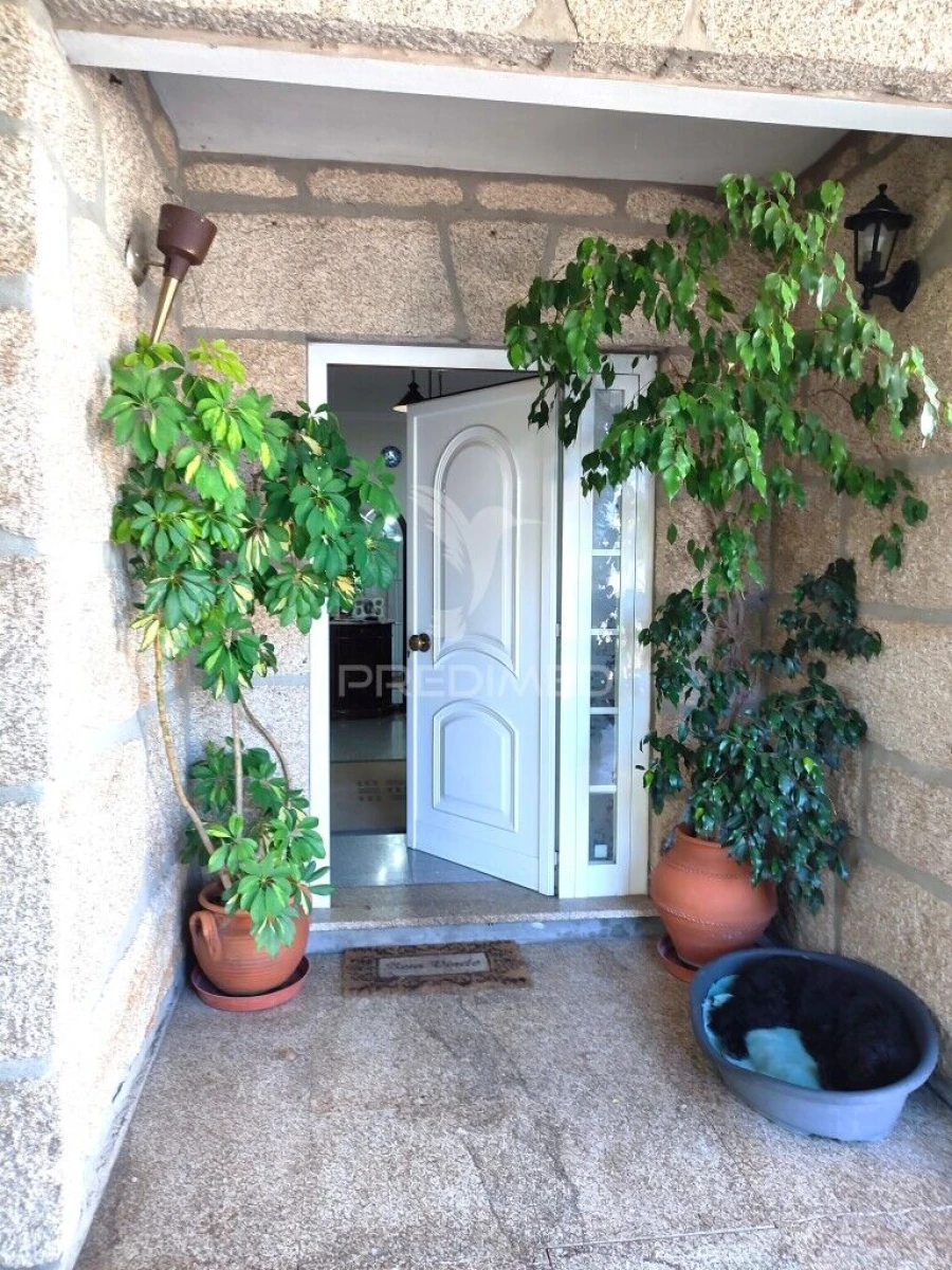 Moradia T7 para Venda em Coronado (São Romão e São Mamede) Foto 2