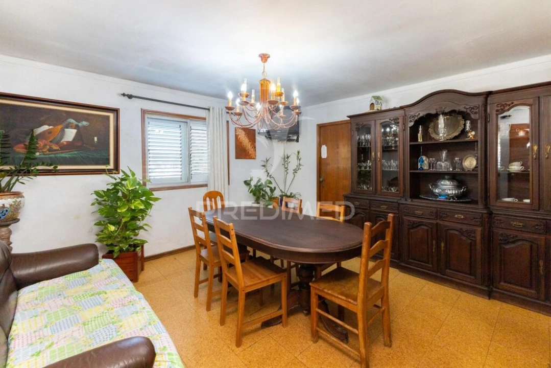 Moradia T4 para Venda em Campo e Sobrado Foto 15