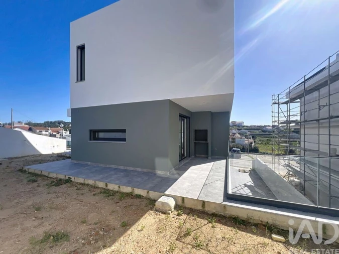 Moradia T3 para Venda em Ericeira Foto 11