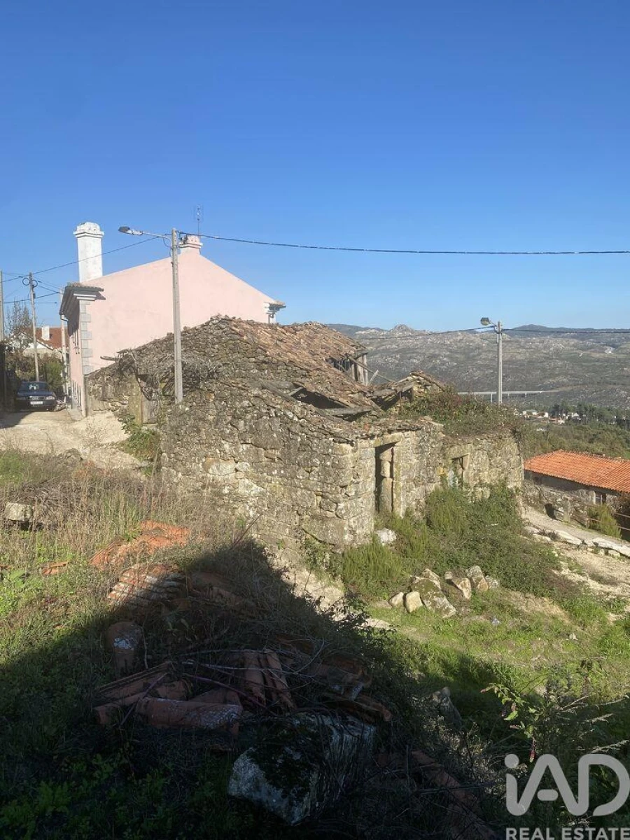 Moradia para Venda em Adoufe e Vilarinho de Samardã Foto 15