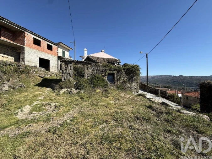 Moradia para Venda em Adoufe e Vilarinho de Samardã Foto 4