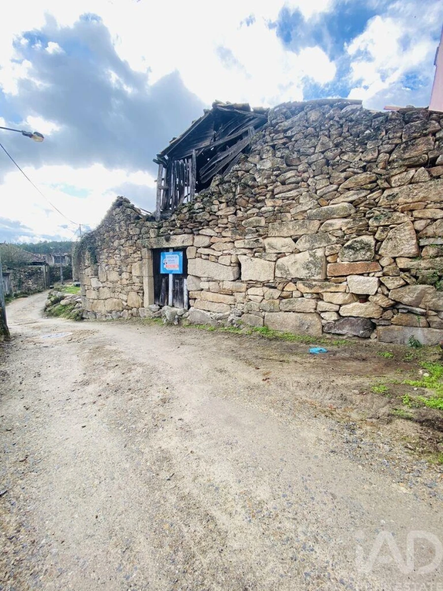 Moradia para Venda em Adoufe e Vilarinho de Samardã Foto 8