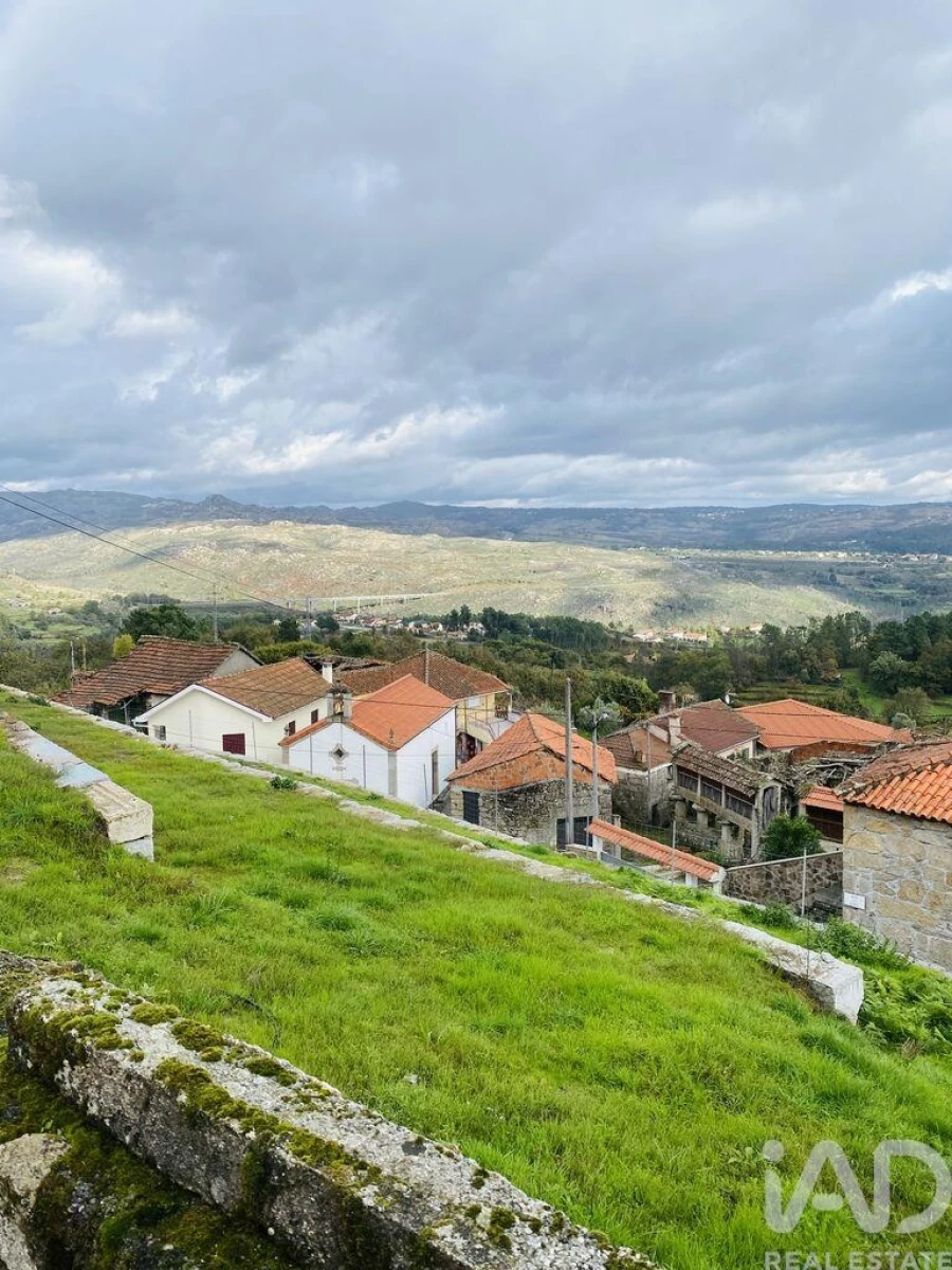 Moradia para Venda em Adoufe e Vilarinho de Samardã Foto 27