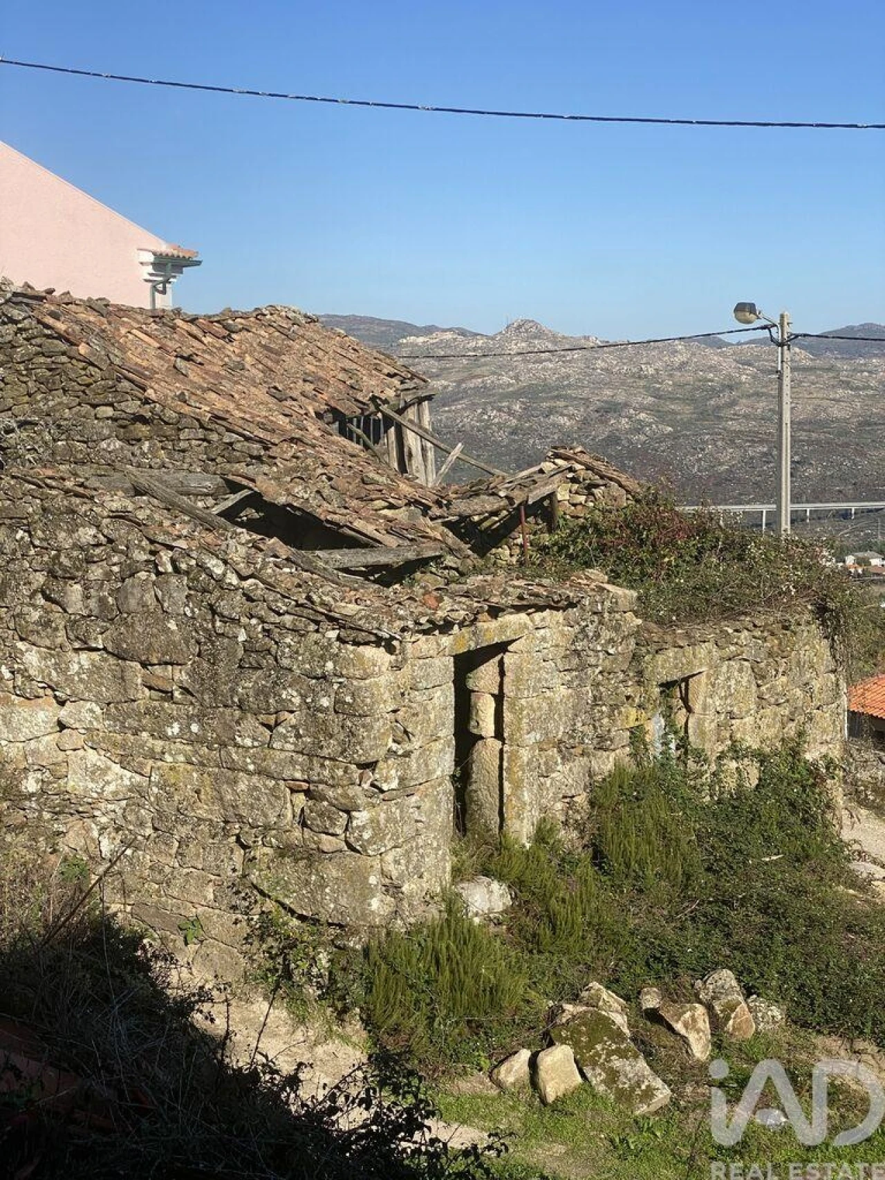 Moradia para Venda em Adoufe e Vilarinho de Samardã Foto 16