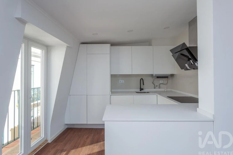 Apartamento T2 para Venda em Misericórdia Foto 5