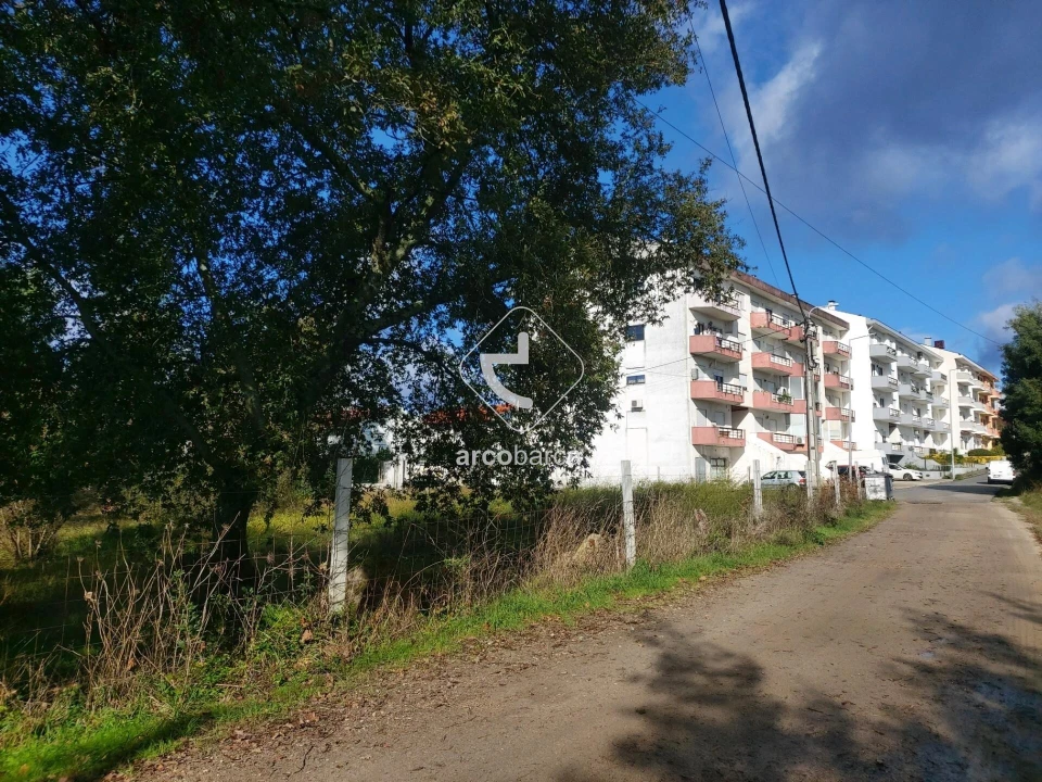 Terreno para Venda em Arcozelo Foto 5