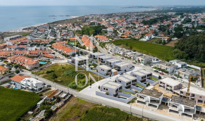 Moradia T3 para Venda em Vila Chã Foto 17