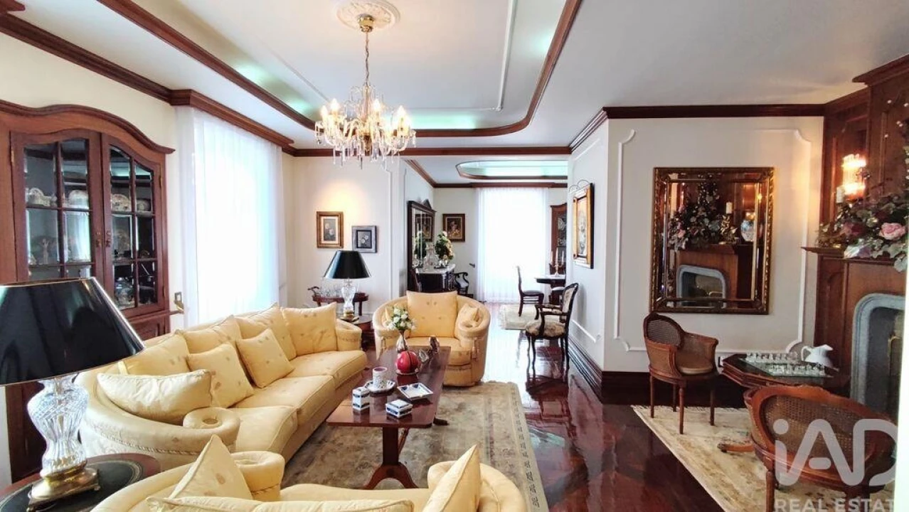 Moradia T4 para Venda em Relva Foto 4