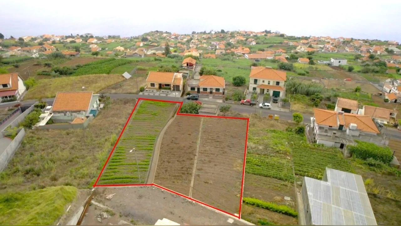 Terreno para Venda em Canhas Foto 4